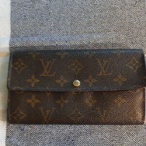 Authentic Louis Vuittom Monogram Portefeiulle Brown Wallet